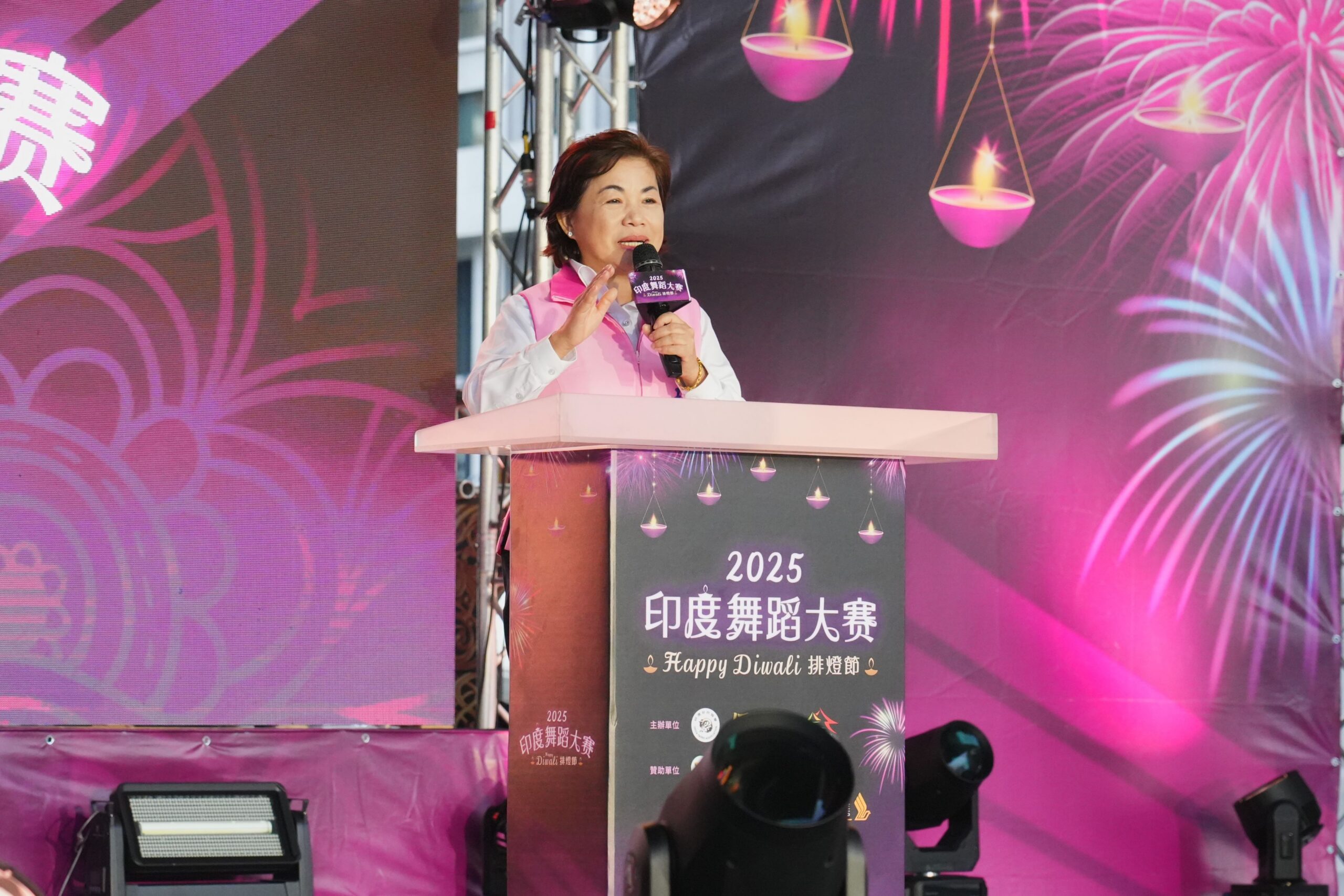 排燈節慶典移師台中！　首屆印度舞大賽high翻全場 黃副市長：持續深化台印友誼