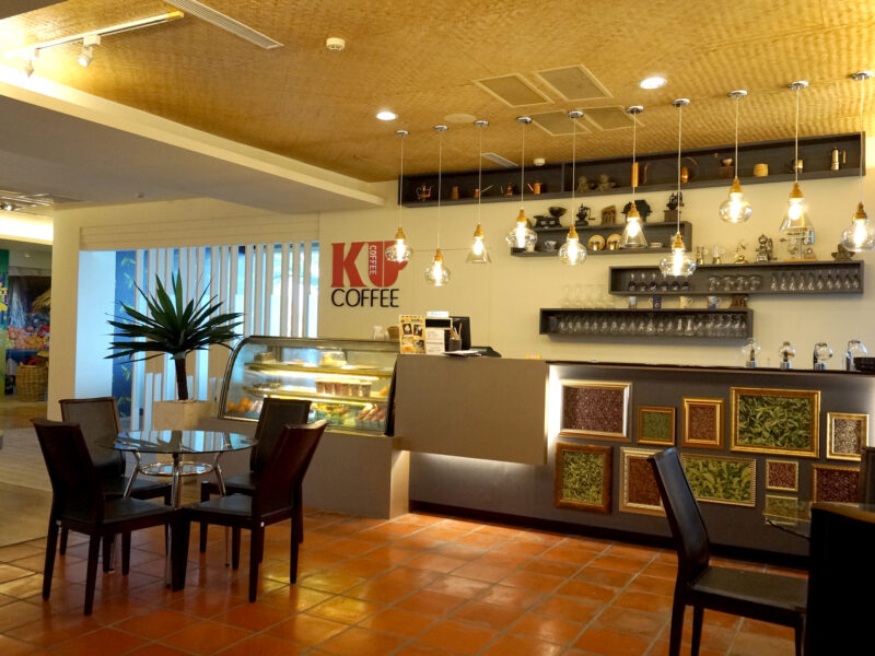 遊樂園之餘，一定要到「酷咖啡」品嘗招牌冠軍咖啡。