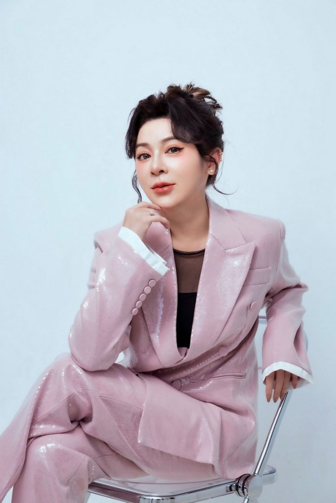 劍湖山耐斯歌廳秀2 - 報新聞 Mega News