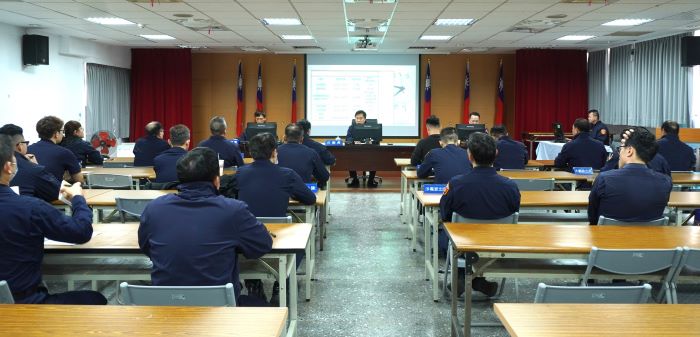 《圖說》彭政中主持「115年加強重要節日安全維護工作任務提示及協調會」。〈板橋分局提供〉