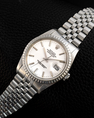 第 33 號拍賣品 － 勞力士「Datejust」，配備 George Daniels 所發明的同軸擒縱裝置 － 勞力士「Datejust」型號 16220 George Daniels 的同軸擒縱裝置 ，約 1988 年