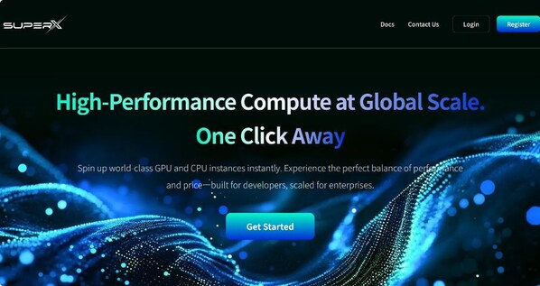 SuperX AI Cloud平台，客戶可通過平台接入丹佛雲中心服務。